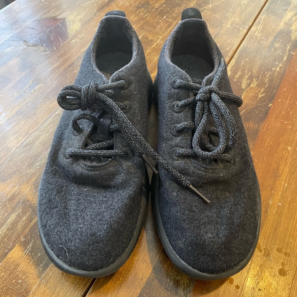 AllBirds Charcoal Gray Womens Sz 9